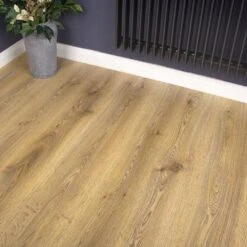 Krono Original Brissac Oak - Eurohome Vario+ 12mm Laminate Flooring (182127) -Real Wood Flooring Store brissac oak eurohome vario 12mm laminate flooring 182127 p68592 173625 image
