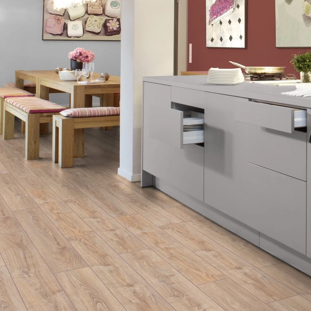 Kronotex Whitewashed Oak - Exquisite 8mm Laminate Flooring (160193) 5 Kronotex Whitewashed Oak - Exquisite 8mm Laminate Flooring (160193) - Image 3